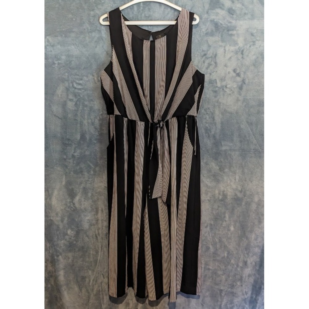 Worthington Womens Gaucho Romper sz 18 Black & White Sleeveless Pockets NWT